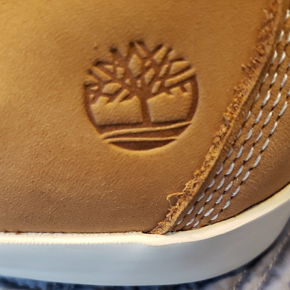 Timberland Women's size 7 Tan and Brown Leather Sneakers - Picture 7 of 7
